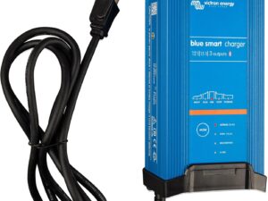 Blue Smart IP22 Charger 12/15 + DC Connector